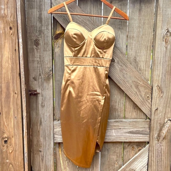 Fashion Nova gold faded on your love dress - Picture 5 of 10